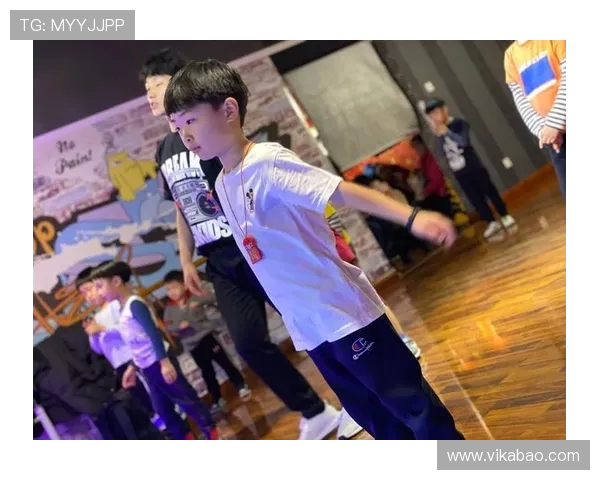 街舞灵活性排行榜揭晓上海街舞队荣获第三名引发热议