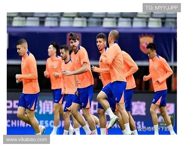 广州恒大与绿地申花激战正酣谁能在中超赛场笑到最后