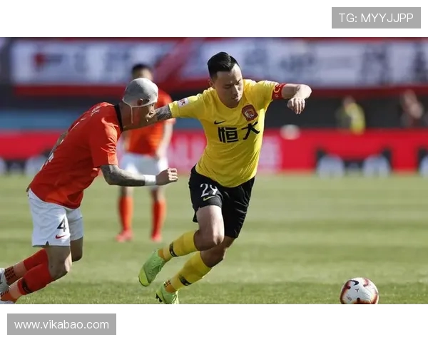 恒大与西悉尼激战正酣比分悬念引发球迷热议