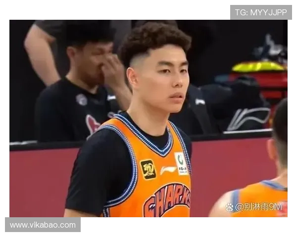 深圳男子篮球队迎战珠海队展开激烈对决期待精彩瞬间和精彩表现